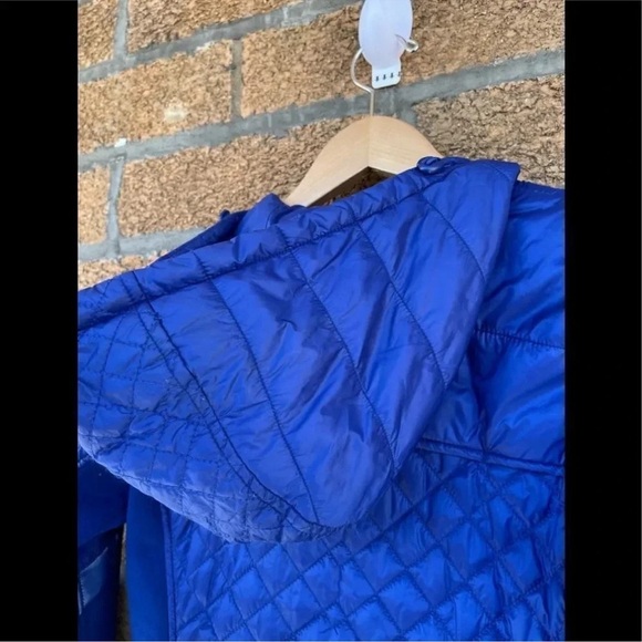Athleta Women's Jacket Coat Blue Quilted
Fitted XS - Picture 8 of 9